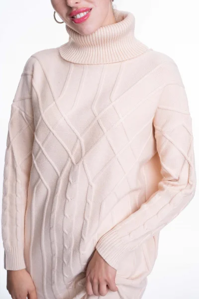 Mayo Chix Spunky Ruha - Image 2