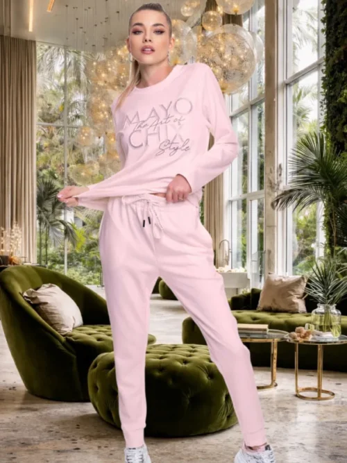 Mayo Chix Play melegítő együttes